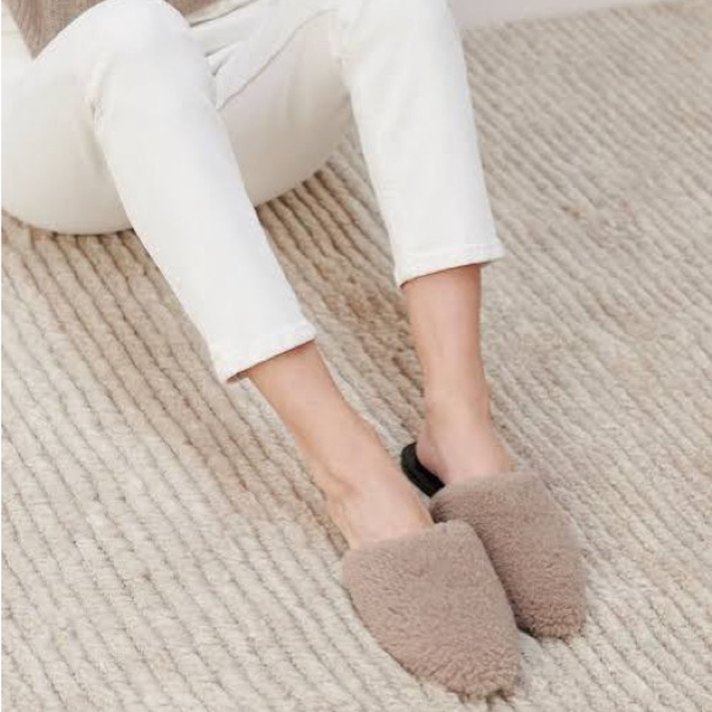 Jenni Kayne Shearling Mule
Camel, Sz 7